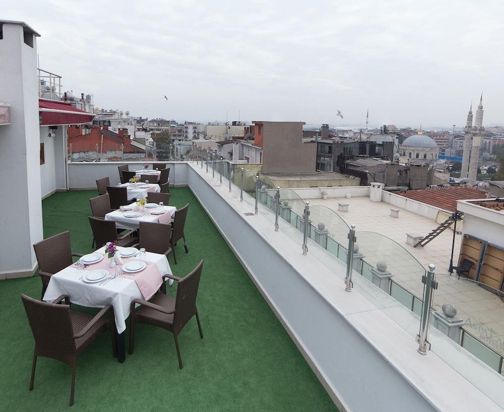 Aspalace Hotel The Istanbul Old City Exterior photo